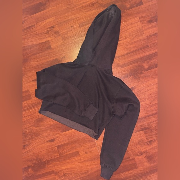 ARITZIA | XXS TNA cropped fleece hoodie - Picture 14 of 14